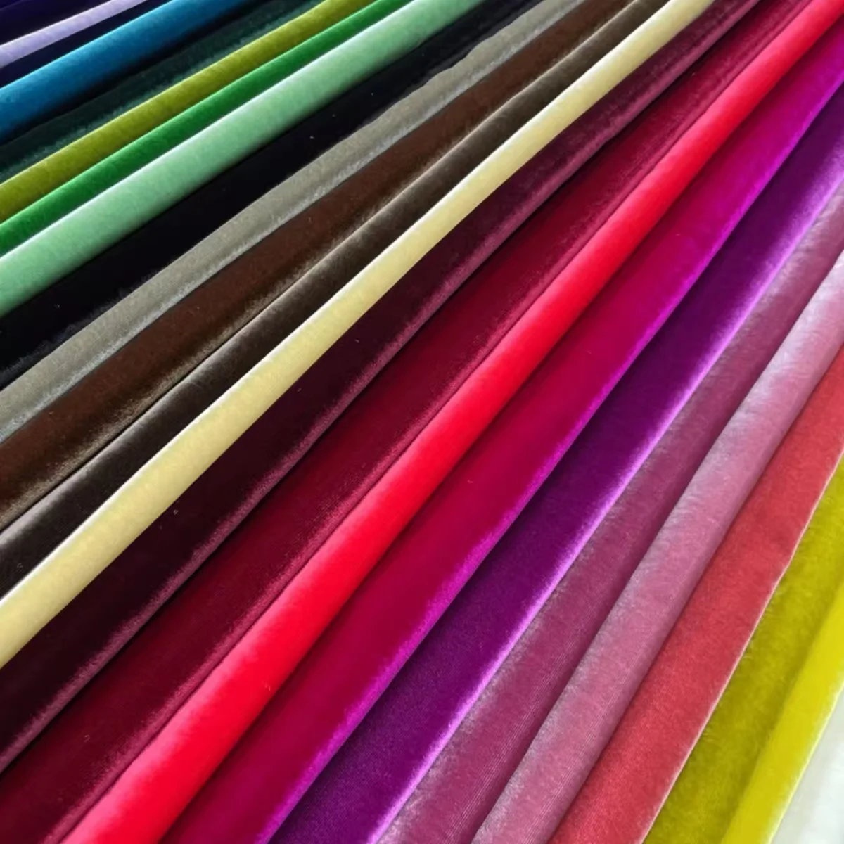 20% Silk 80% Viscose Premium Velvet Fabric 140mm Width High Quality for Mixed Genre Dresses