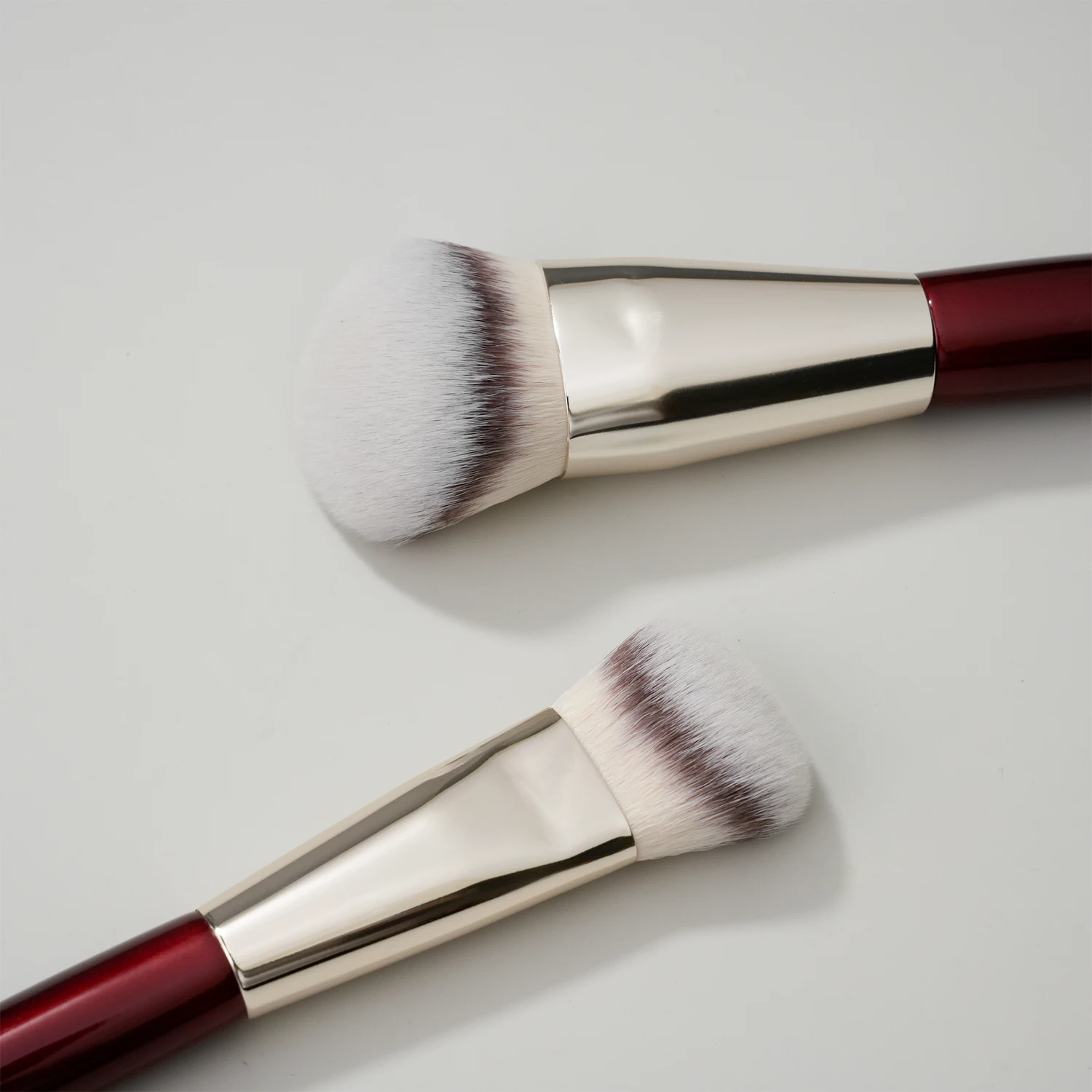Wholesale High Quality Luxurious Red Wood Hand Simple Foundation Concealer Oblique Single Makeup Brush