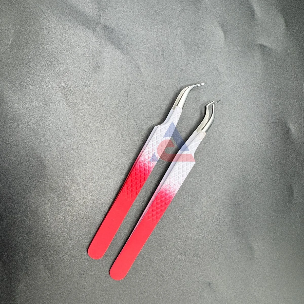 Professional Curved Lash Tweezer with Double Angled Eyelash Tweezers Sustainable Stainless Steel Custom Logo