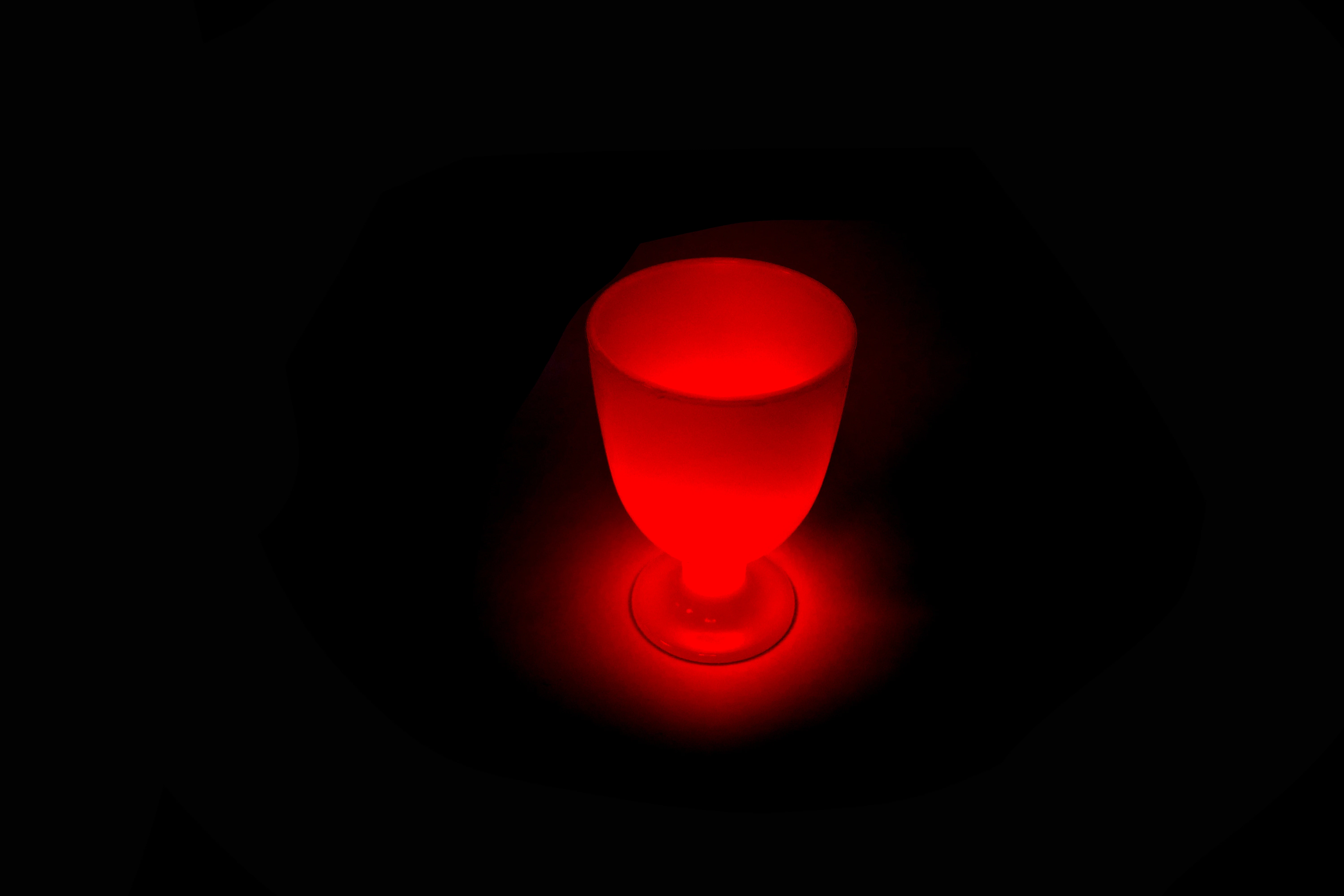 Wholesale LED Luminous Unbreakable Outdoor Rubber Wine Cups Silicone Wine Glasses Cup