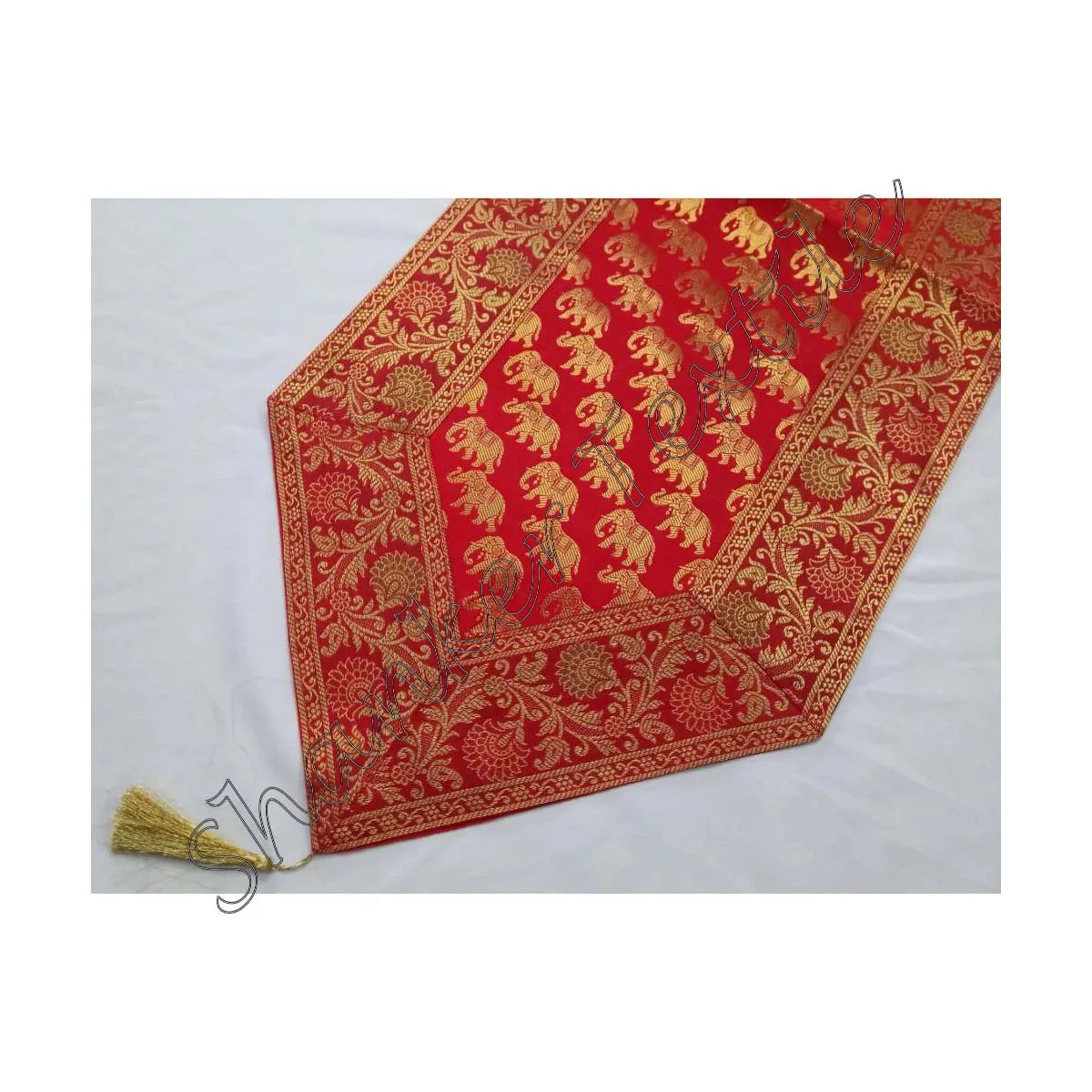 Decorative Design Silk Brocade Wall Tapestry/Hanging/Table Runner Banarsi Silk Sari Gypsy Vintage Brocade Table Runner Wedding