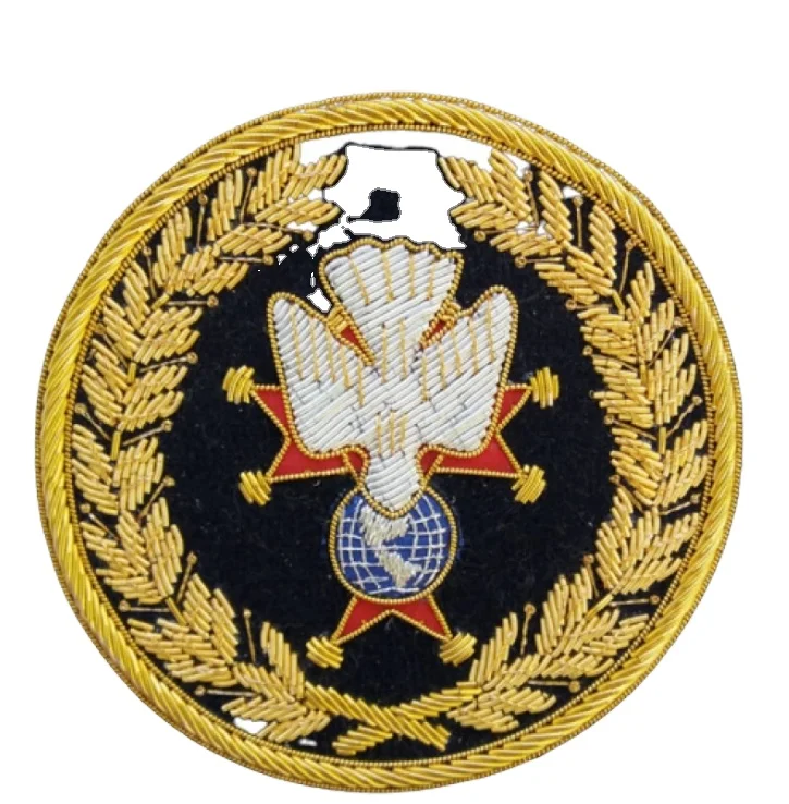 Wholesale Custom Requirement Reproduction Uniform Logo 100% Wire Fabric Embroidered Badges