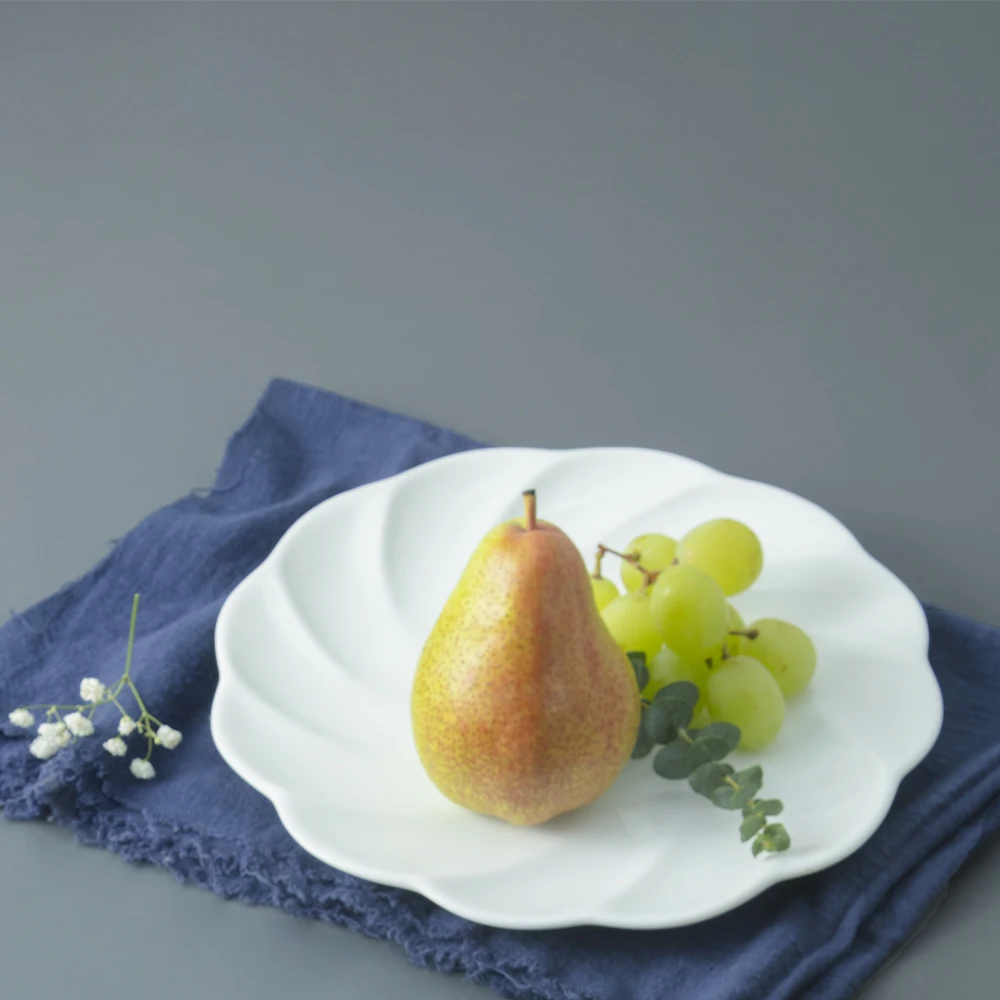 OEM 12' Ceramic Plate Made in Viet Nam Slight Twisted shaped plate porcelain wholesale manufacture