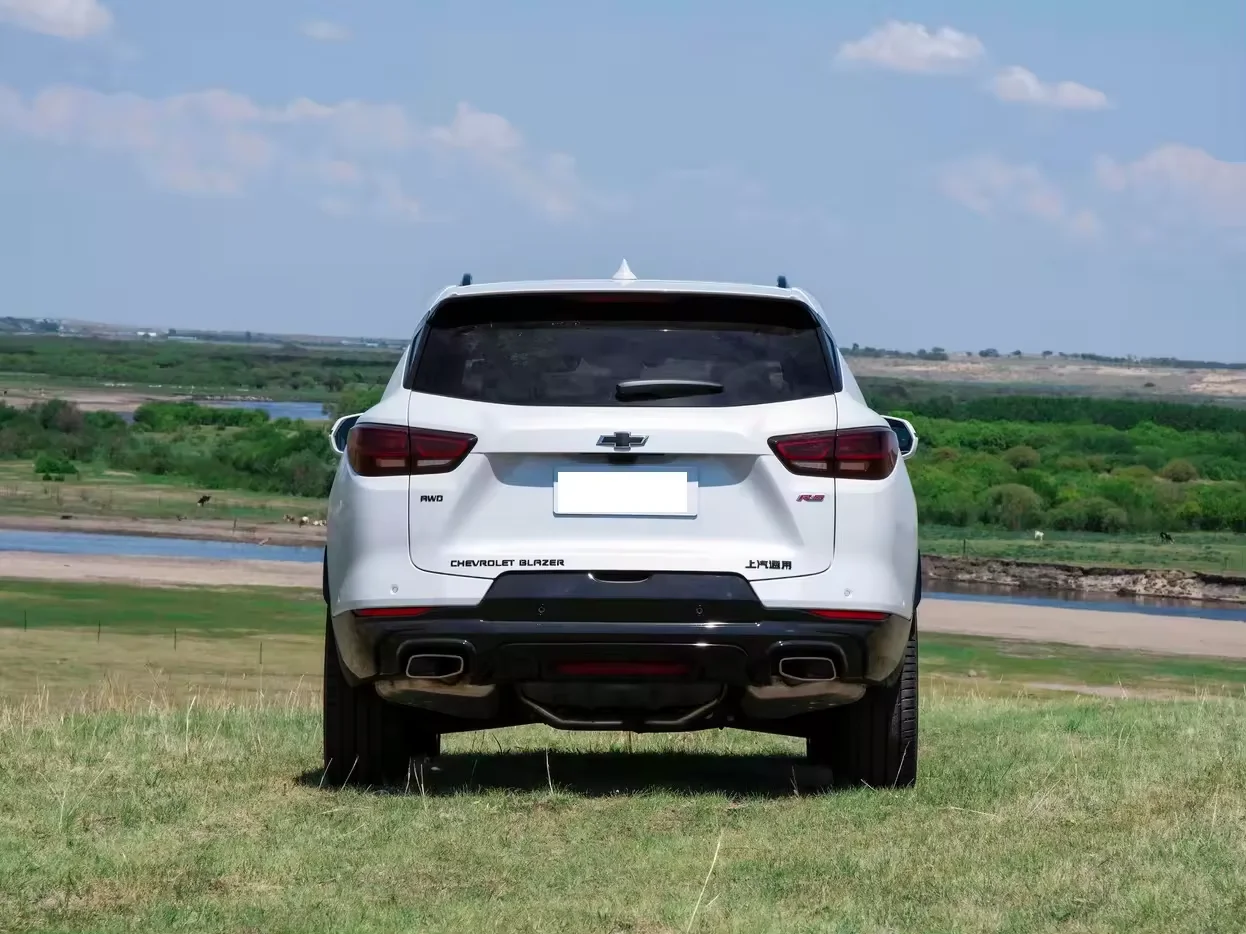 The Best-Selling Shanghai GM Chevrolet Trailblazer 2023 Mild Hybrid 605T RS Twin-Clutch 4WD Engine Version 2.0 Medium Large SUV