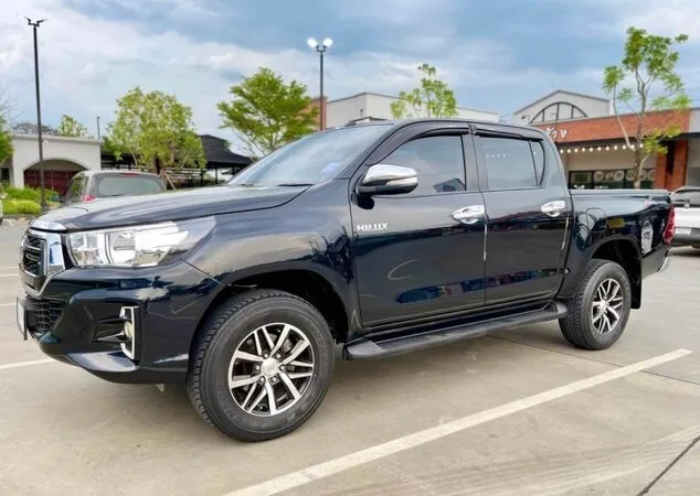 Довольно б/у 4x4 Hilux в продаже