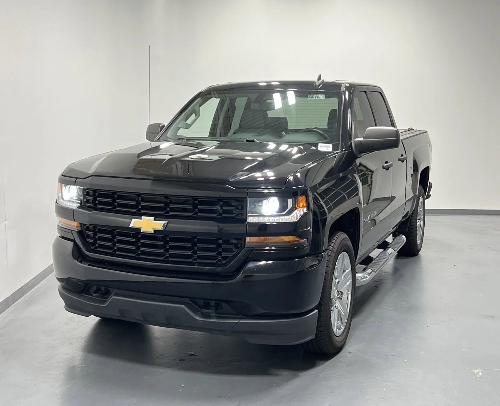 6-скоростная автоматика 2018 Chevrolets Silverados 1500-таможенный газ/этанол V-6 4 3ltr для продажи подержанных автомобилей