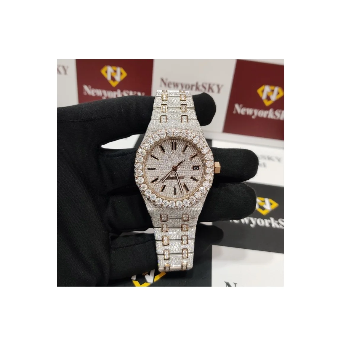 36mm VVS Moissanite Diamond Studded Automatic Movement Fully Icedout Bust Down Wrist Watch For Men Women Manufacturer From Surat