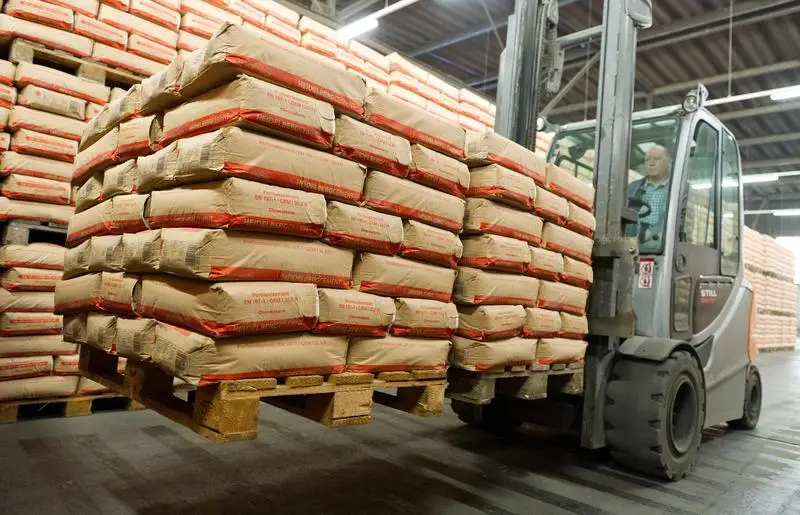 PORTLAND CEMENT 42 5 R N QUALITY CEM I 42,5 R PORTLAND CEMENT & PORTLAND COMPOSITE CEMENT & PORTLAND CALCAREOUS CEMEN