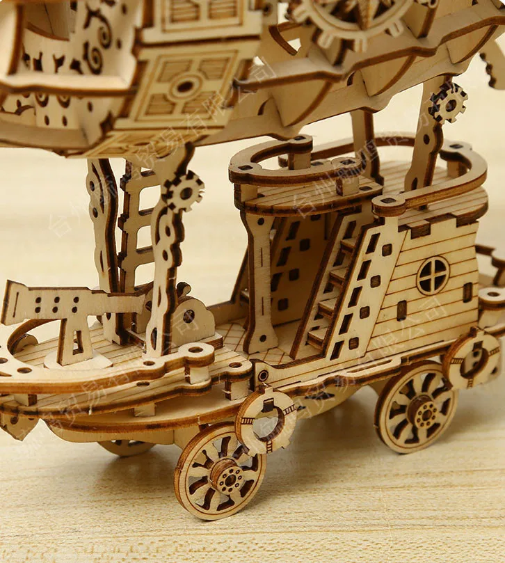Wooden handmade airship DIY assembling model Creative 3D Wooden Puzzles decoration holiday gift