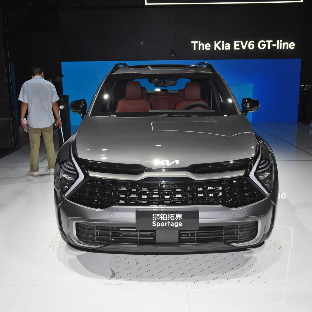InStock KIA Sportage Brand New 4WD 2.0T Cars Super Car Speed 205km/H 5 Seats Petrol SUV Gasoline Cars for Sale