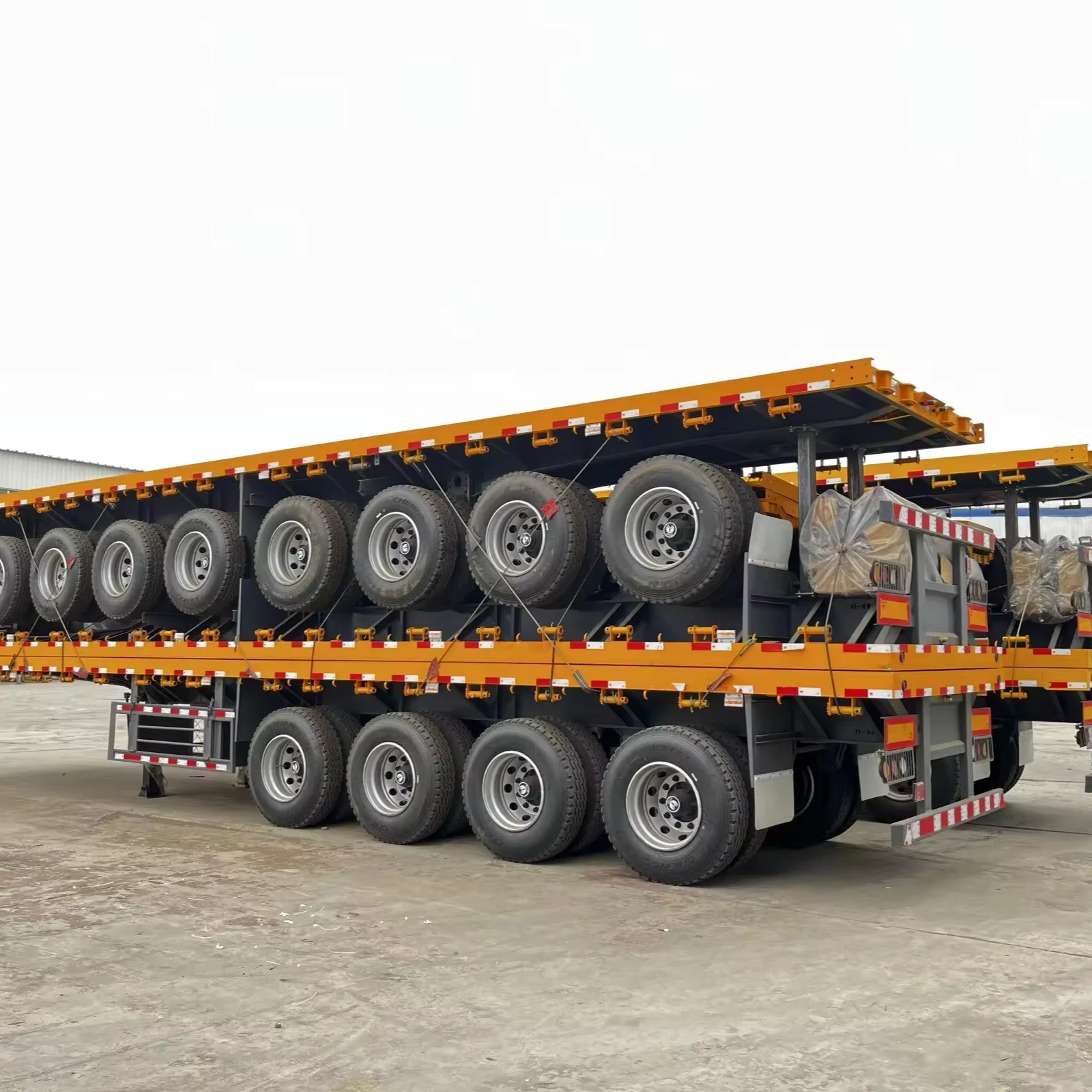 China good quality Flatbed trailer to transport heavy cargo and containers with 3 axles trailers for cars