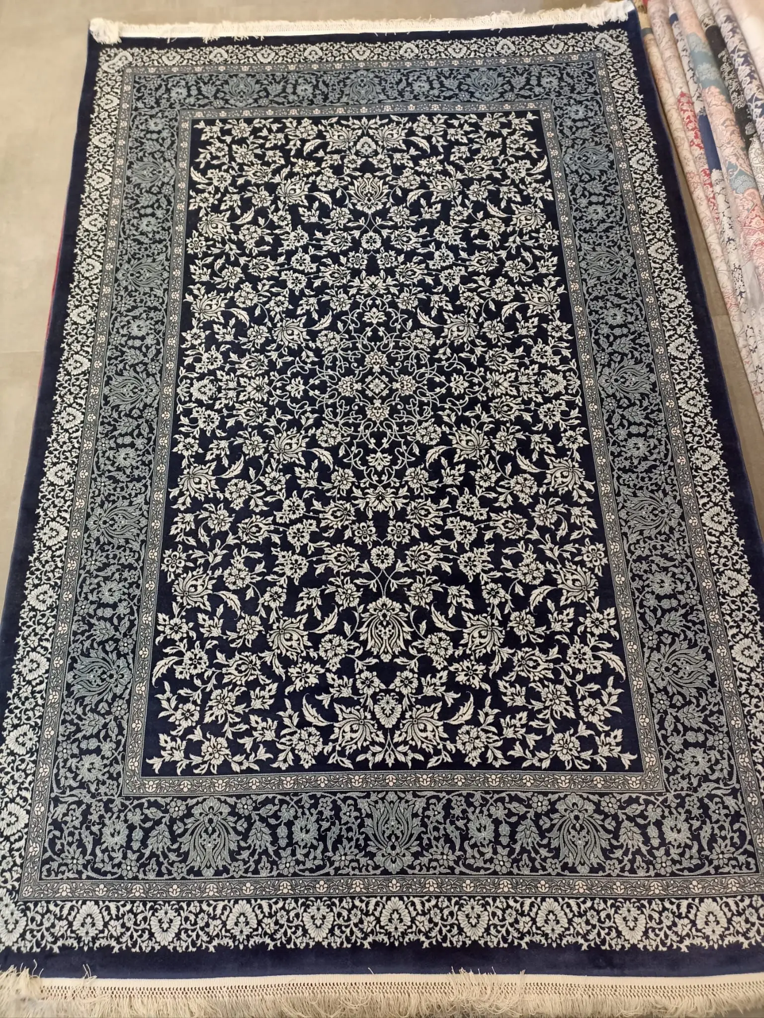 Area Rugs made silk viscose yarn