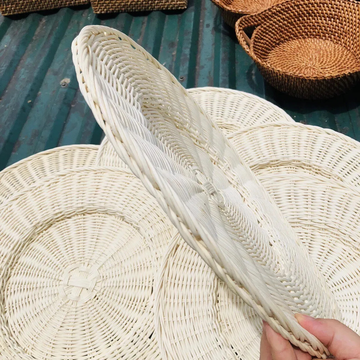 100% Bamboo Fiber Customized OEM Natural Color Luxurious Style Tablecloth Natural Rattan Placemat Charger