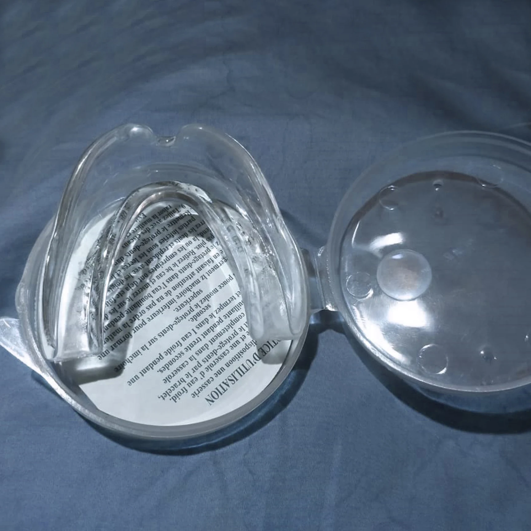 transparent boxing mouth guard very soft and clear for teeth protection with plastic case custom made option.