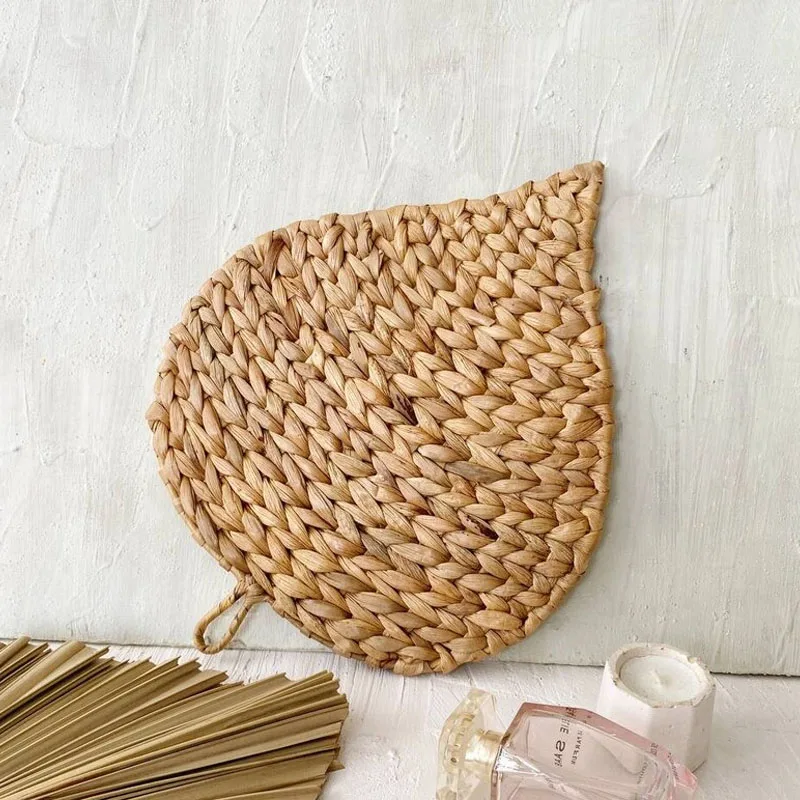 Hot Sale Natural Leaf Decoration Made From Water Hyacinth, Leaf Placemat, Leaf Wall Basket Wholesale Made in Vietnam