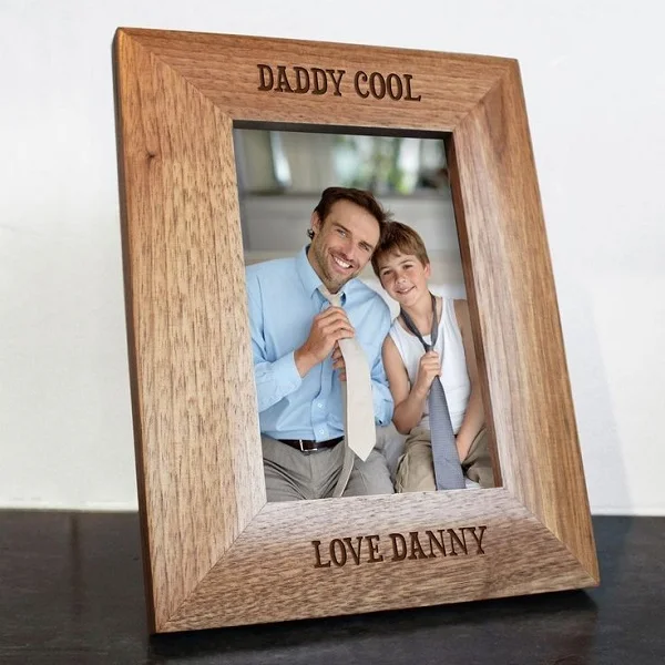 Custom Wholesale Desktop Decoration Square Picture Frame Solid Wood Photo Frame 4x4 6x4 7x5 photo size