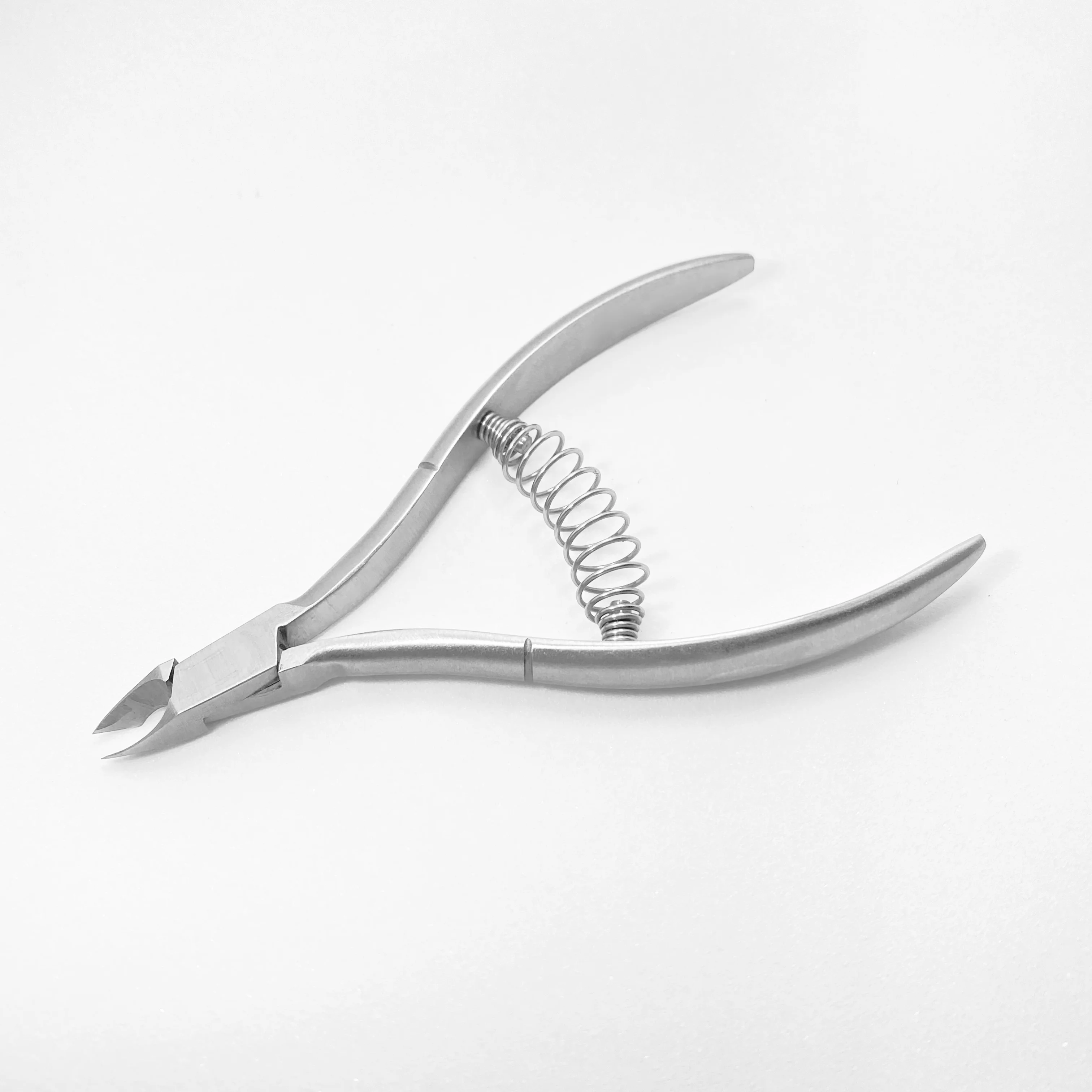 Professional Cuticle Nippers Sharp Cutting Edge Cuticle Nail Nippers Spiral sping Good Standard