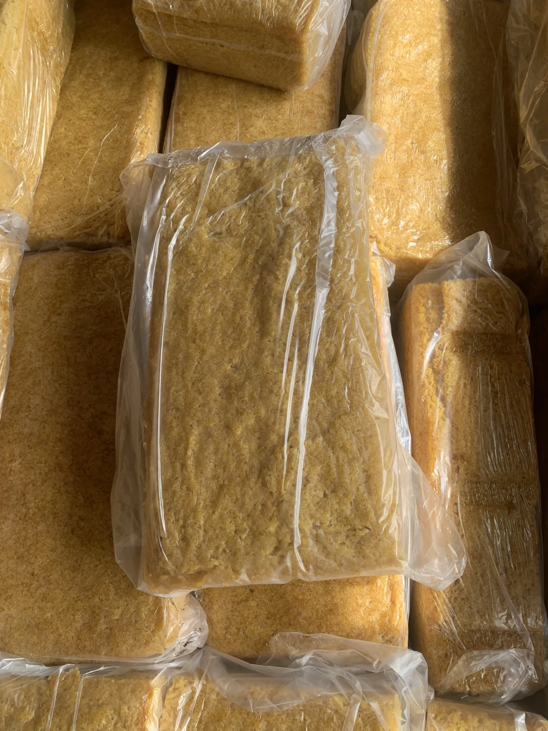 Rubber SVR with Best Price High Quality Raw Material Rubber Natural from Factory in Vietnam 3L Yellow Bag Light Band Packing