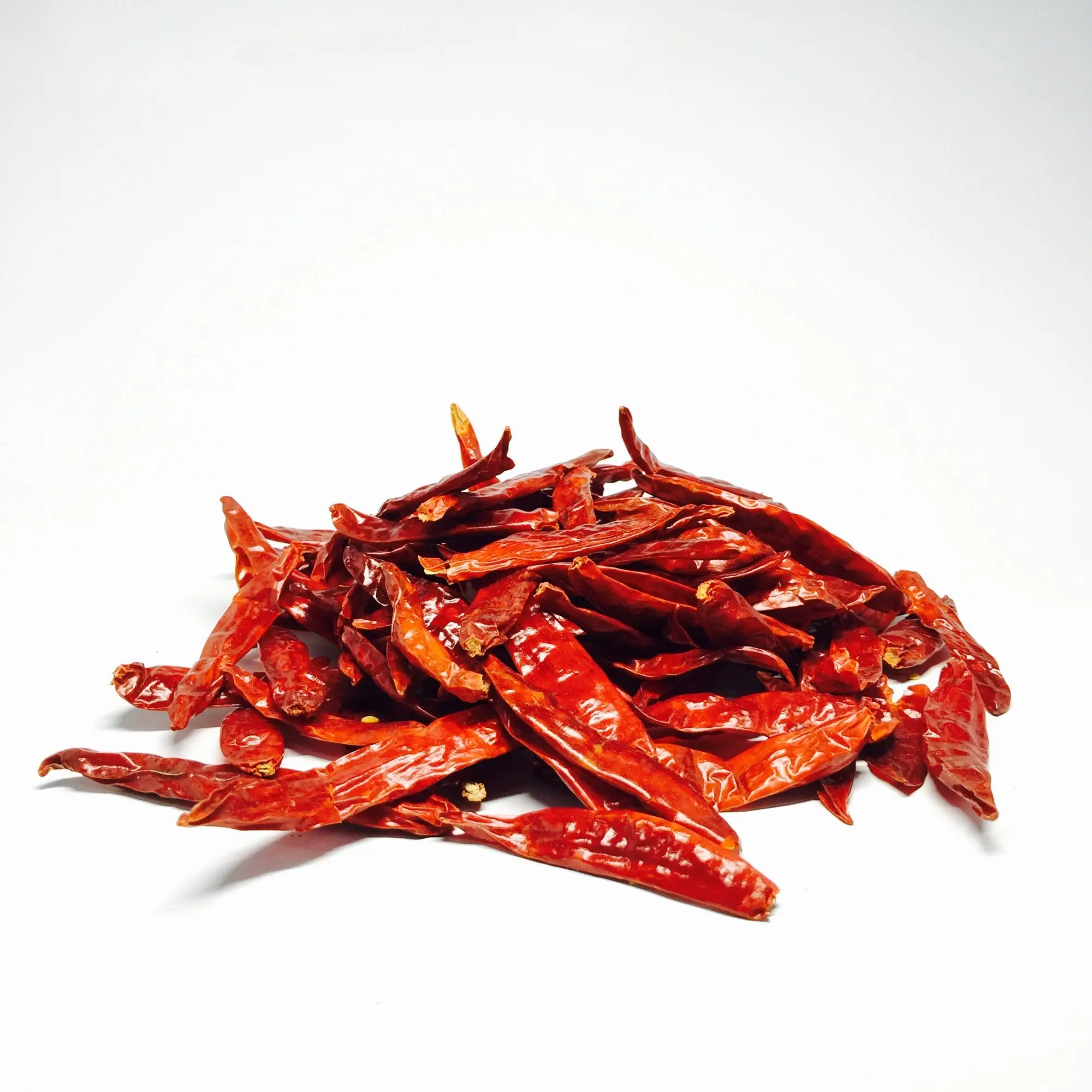 Air Dried Tianjin Red Chilies Block Thai Dried Chili Peppers 12% Moisture Wholesale OEM Packaging