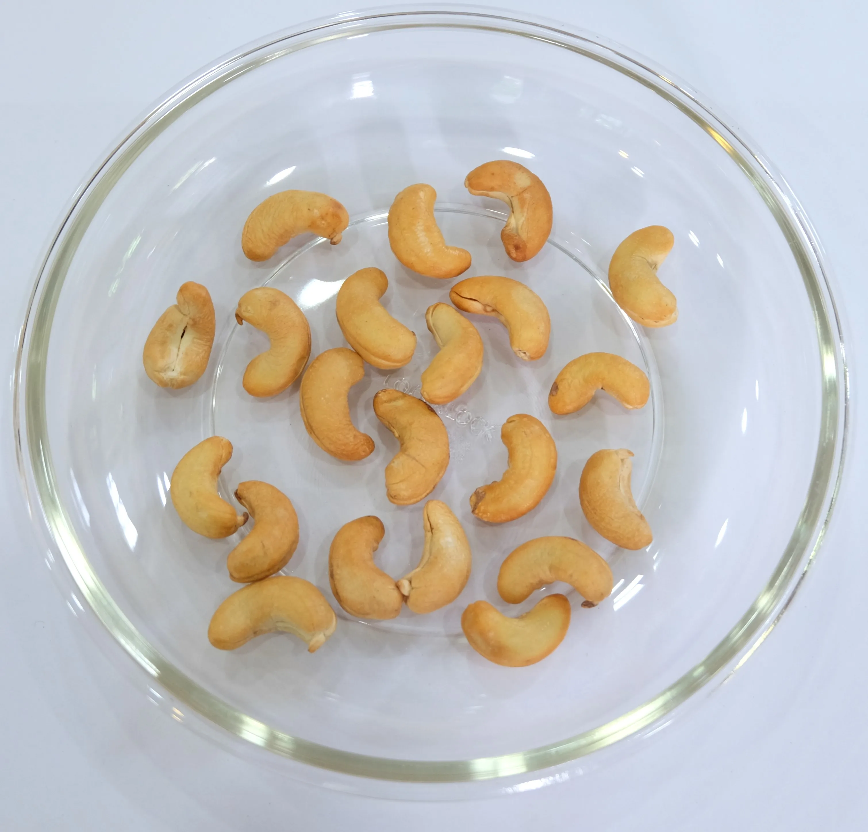 High Quality Roasted Cashews, Raw Cashew Nuts, Cashew Kernels for Export