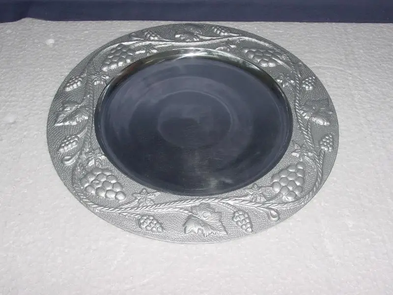 Wholesale Round Serving Tin Fashionable Trending Design New Customized Casting Bowl for Fruit Food