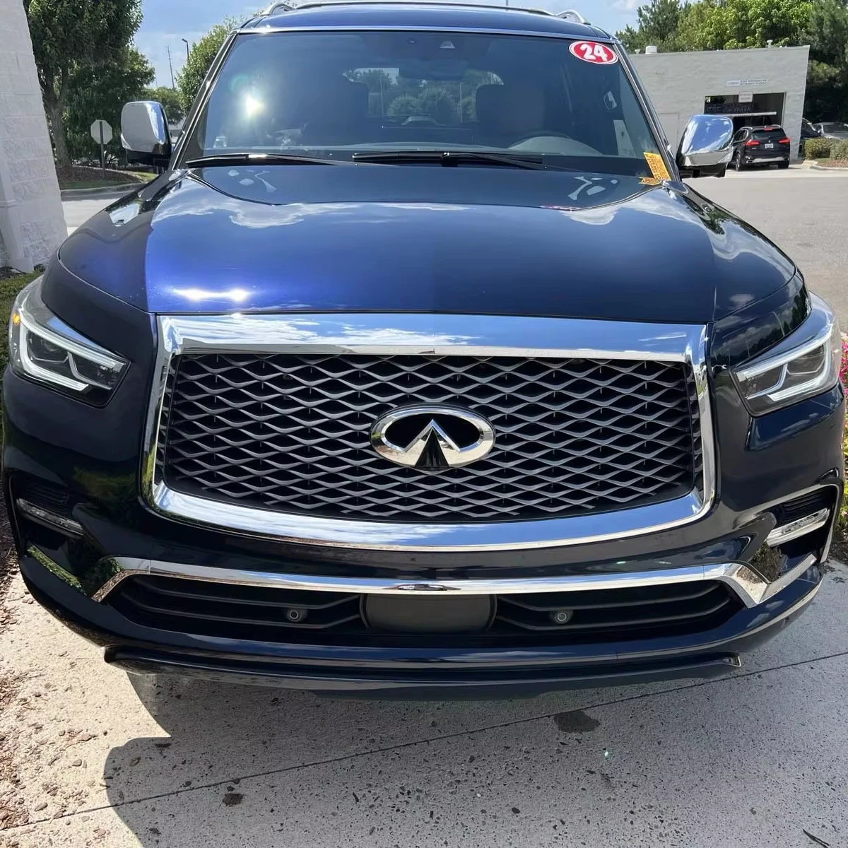 Хорошо используемый 2024 сенсорной Инфинити QX80