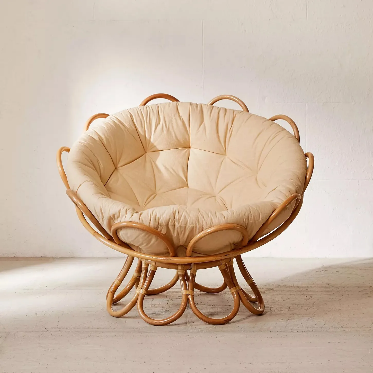 Оптовая продажа плетеный уличный расслабляющий стул papasan из натурального ротанга с матрасом заводская цена
