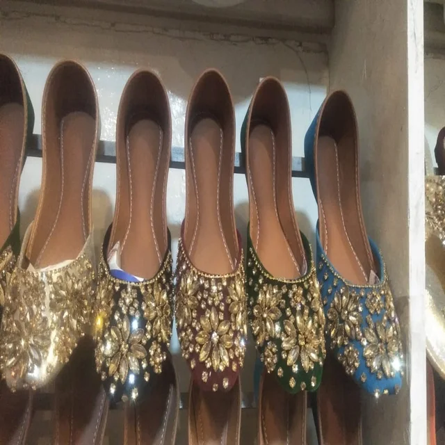 Женские туфли ручной работы Khussa традиционные индийские Punjabi Jutti для женщин пакистанские кхуссы женские с бисером