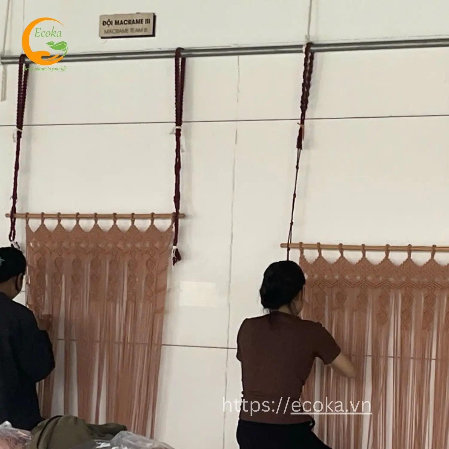 Hot Sale Boho Macrame Cat Window Perch Solid Pattern Indoor Pet Cage Wall Mounted Cat Hammock with Safety Resting Seat Bed