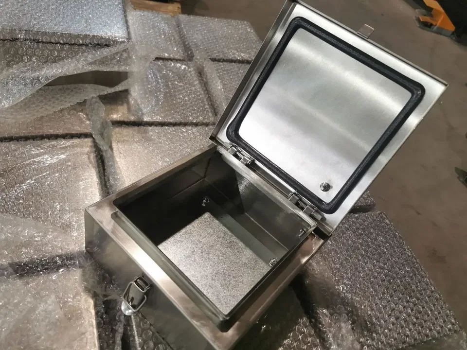 Custom Made 316 304 Stainless Steel Sheet Metal Enclosures Boxes and Cases Manufacturer