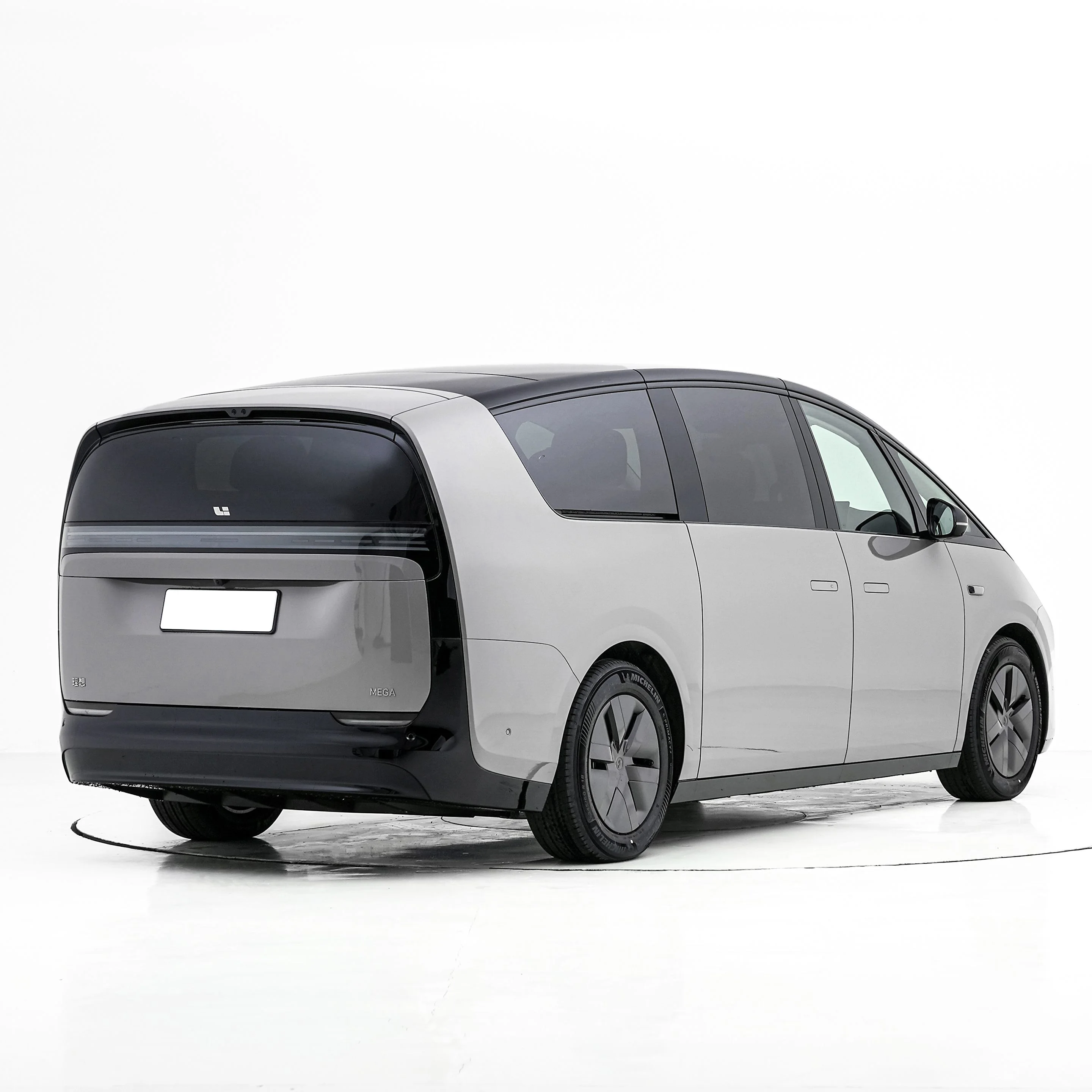2024 горячее бронирование Neues Angebot Li Auto MEGA max MPV Dual Motoren Lixiang чистый Electricfor guten Preis