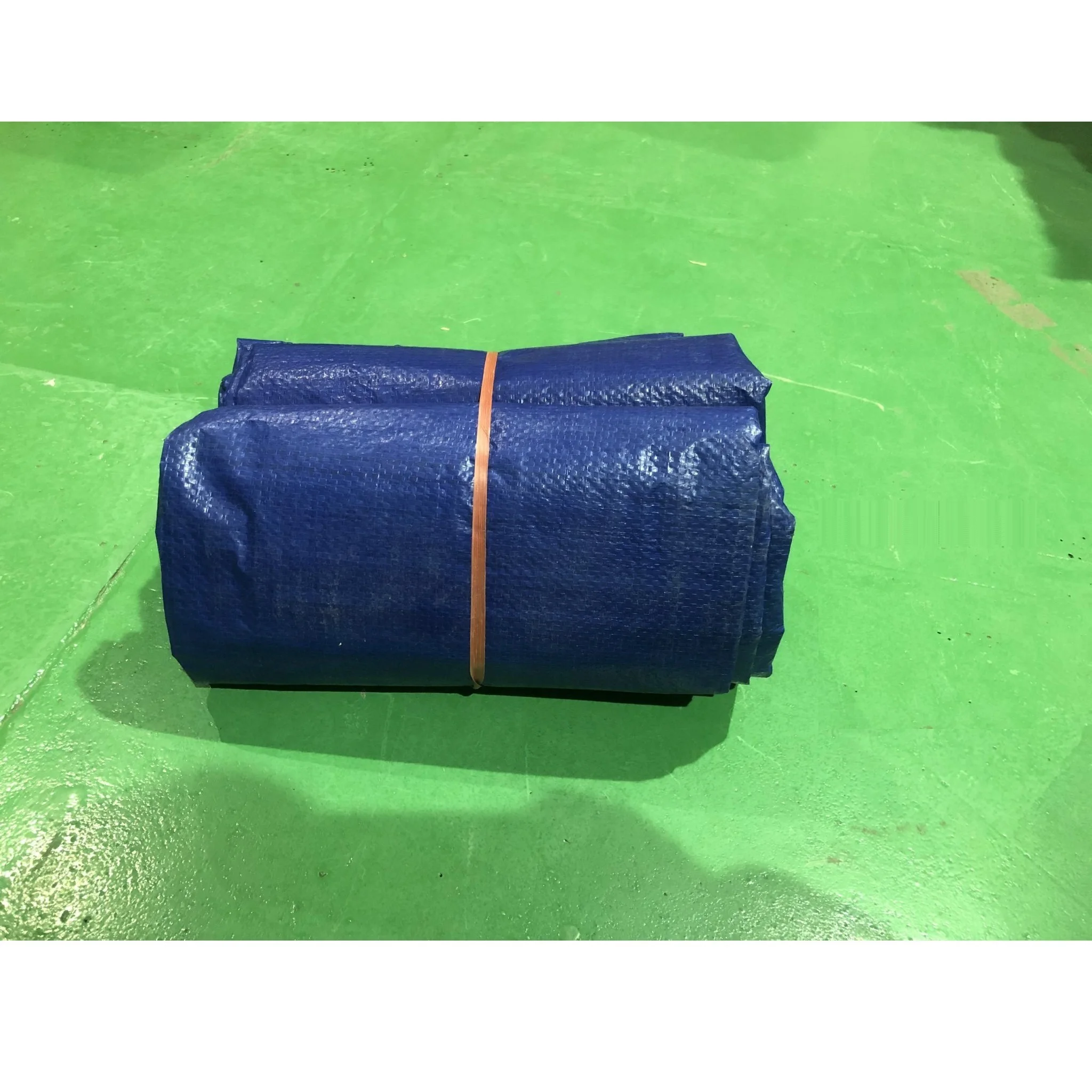 Water Soluble Anti Odor Hot Selling Anti Static Oilproof Blue Nonwoven Stain Resistant Pool Tarpaulin