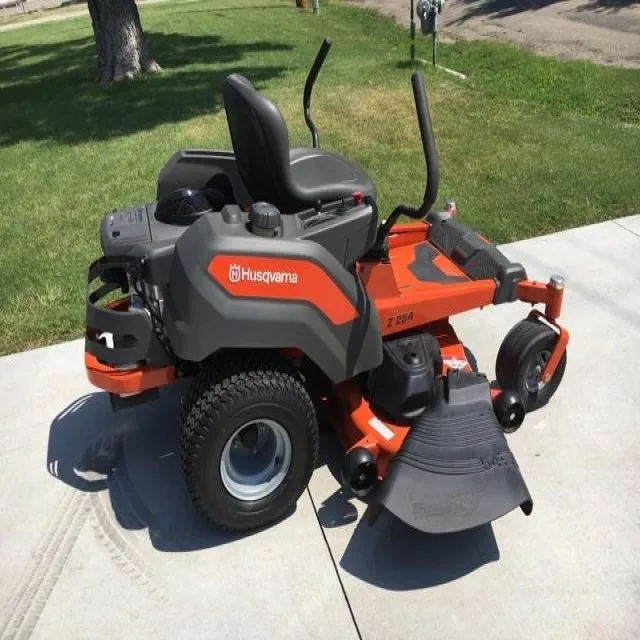 Используемая газонокосилка Kubota ZD1211 с нулевым поворотом 60-палубным дизельным двигателем мощностью 24 лошадиные силы для сельского хозяйства