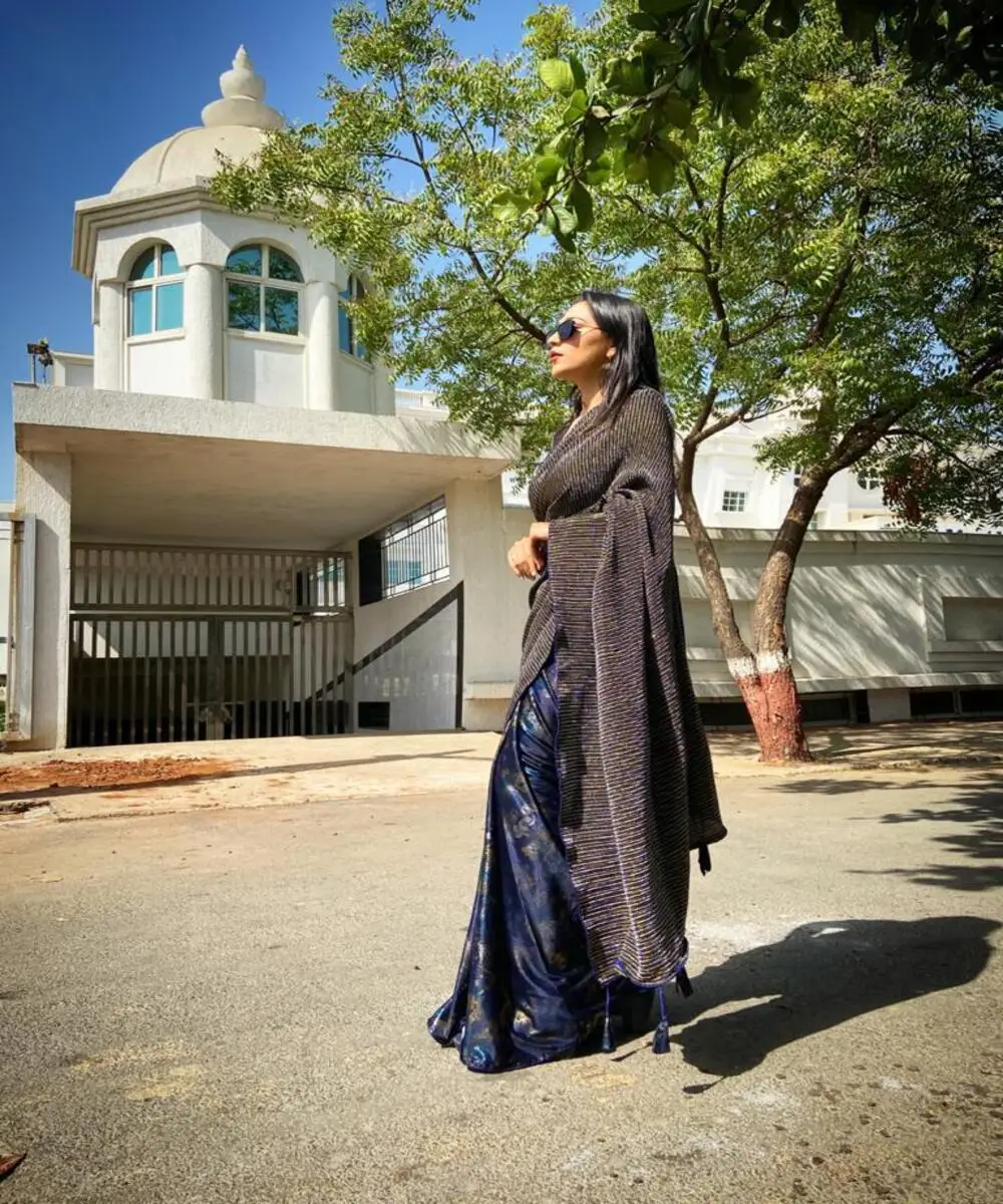 Ethnic Garment traditional teen patti ethic wear Wholesale Purple silk saree surat