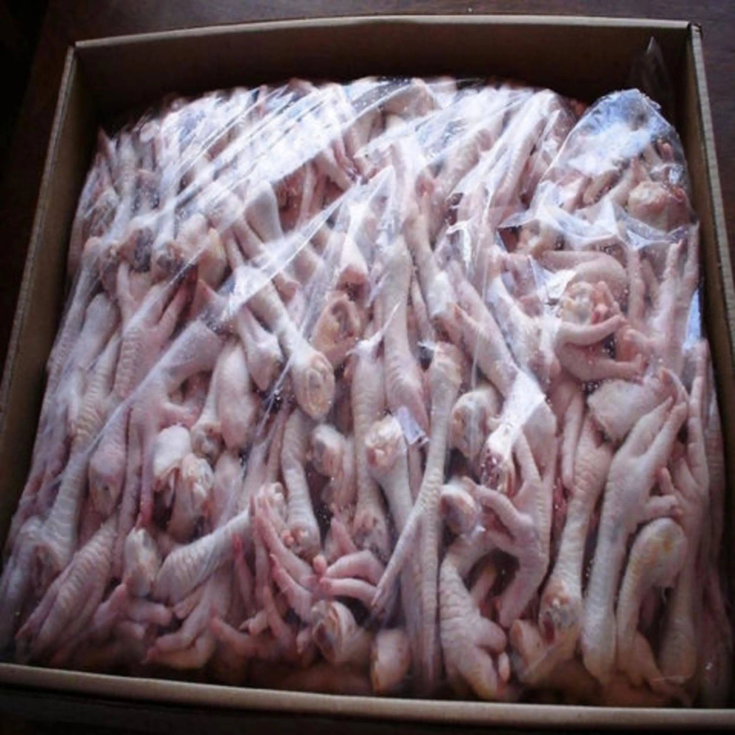Premium Quality Halal Chicken Feet / Frozen Chicken Paws For Sale