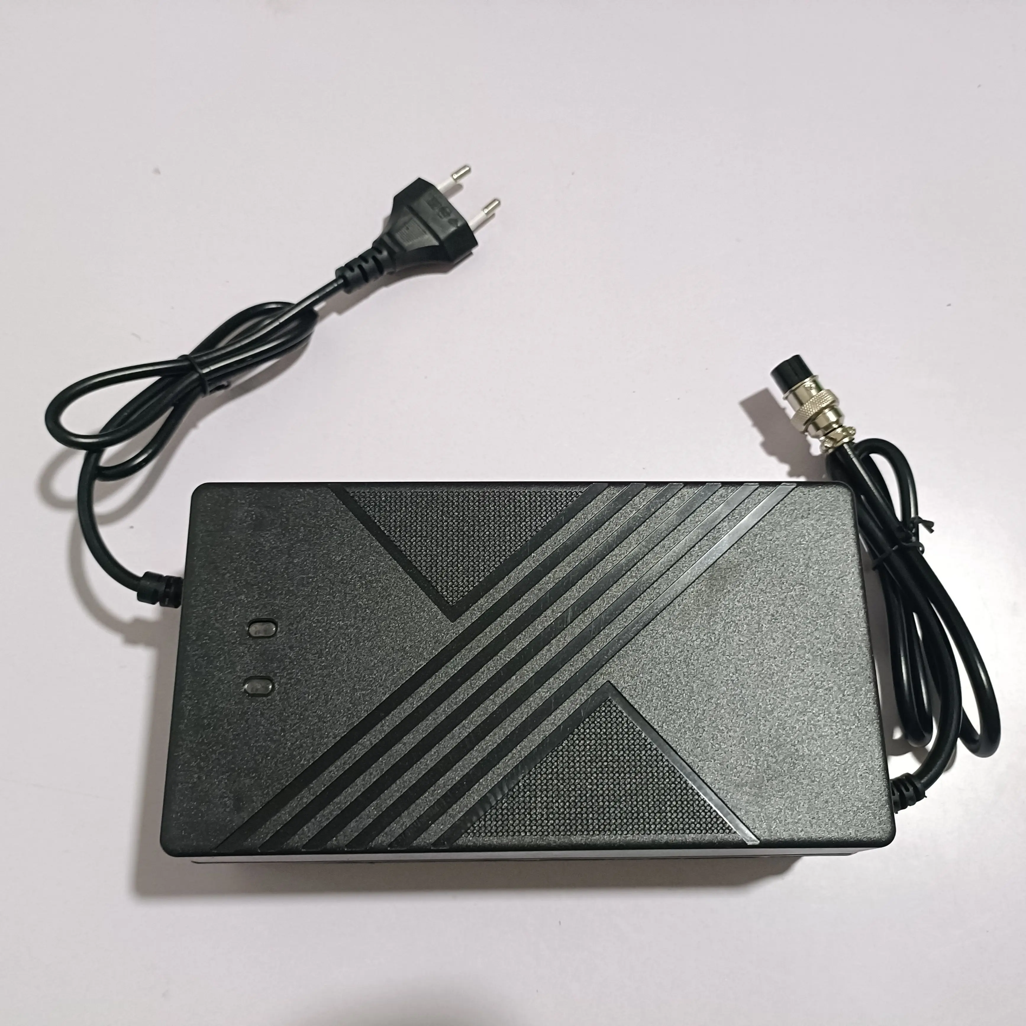 Hagors 29.2V 10A LiFePO4 Battery Charger for 8S 24V LiFePO4 Battery pack Electric tricycle