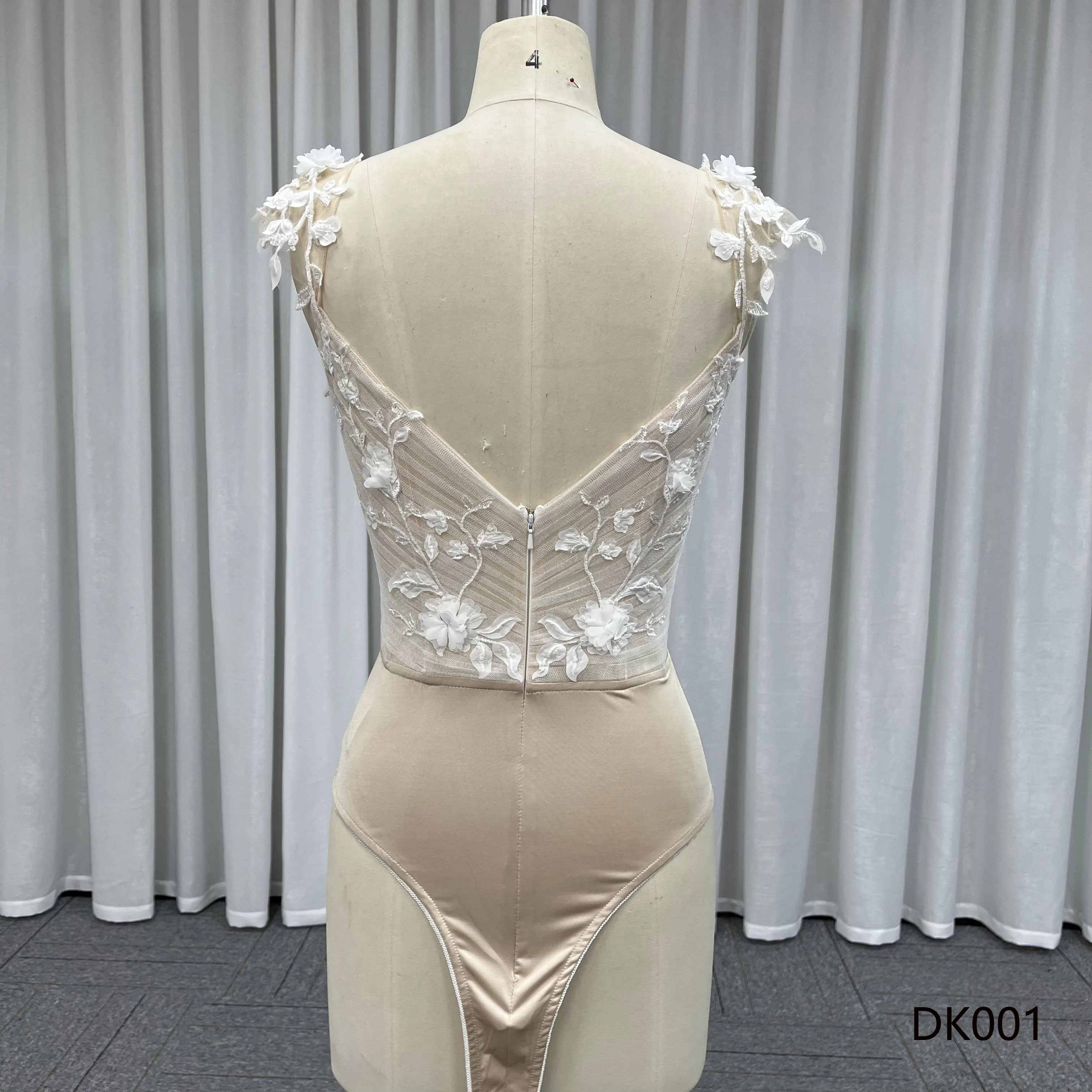 Lace small top wedding dress bride wear sleeveless  Short Vest Waistcoat