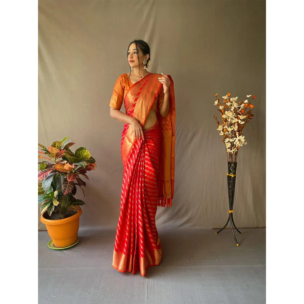 Beautiful Banarasi Patola Sarees with Leheriya Gold Zari Weaves and Meenakari Weaving Pallu with Contrast Pallu having Tassels