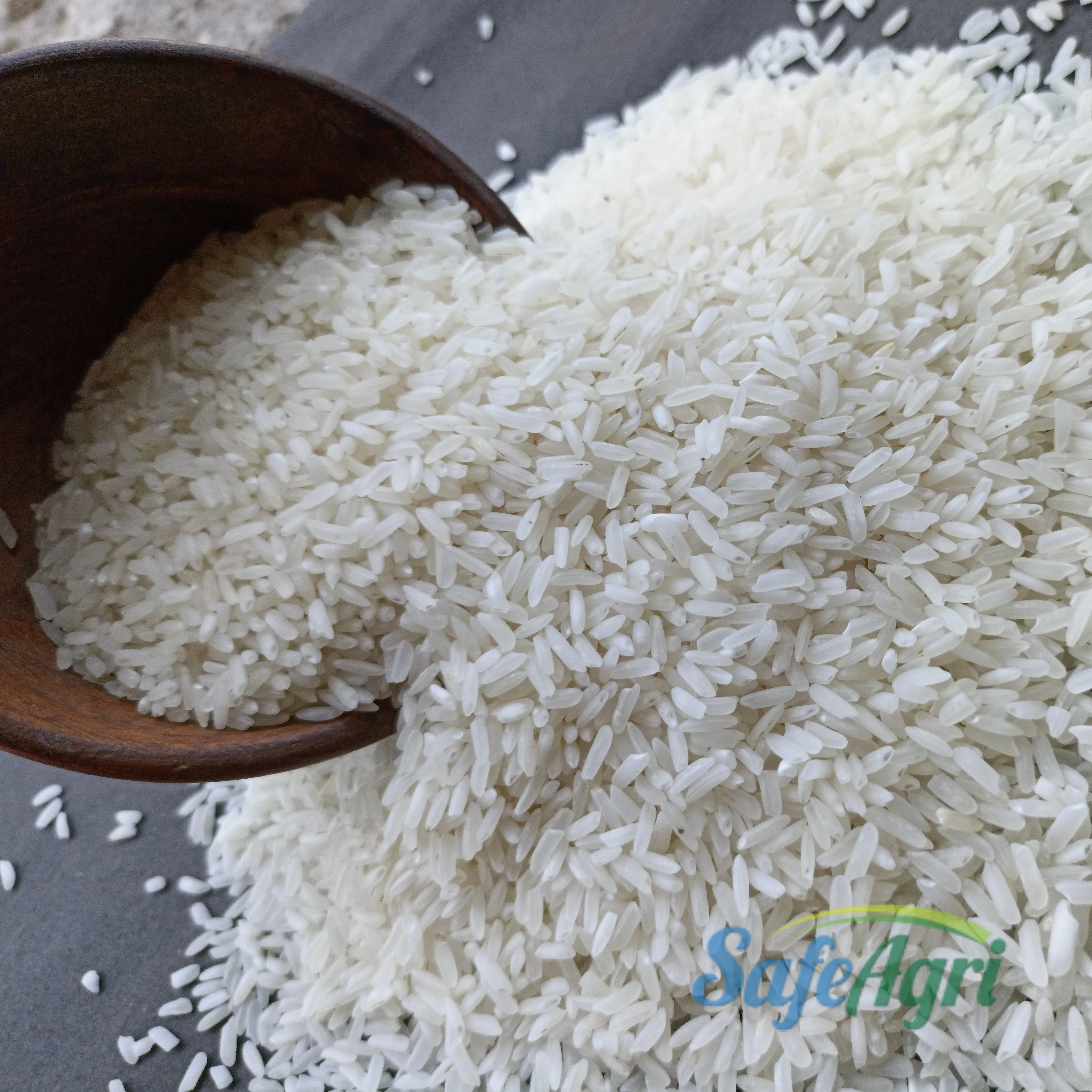 Indian Origin Premium Quality Long Grain White Rice with 14% Max Moisture / Long Grain White Rice with Chalky 4% Max /