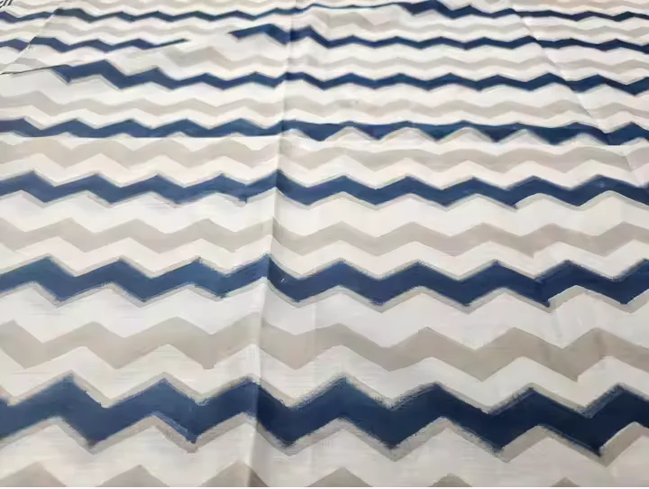 Высококачественная индийская хлопчатобумажная ткань ручной работы с зигзагообразным принтом премиальное платье и сумка для одежды оптовая продажа ткани бега