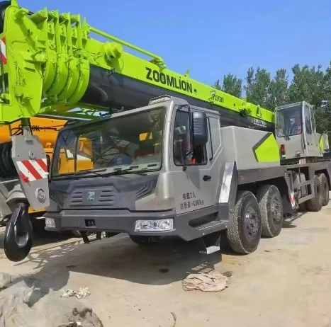 Used truck crane Zoomlion  sold a lower price of construction machinery  Hydraulic Lifting Truck Crane global hot sales