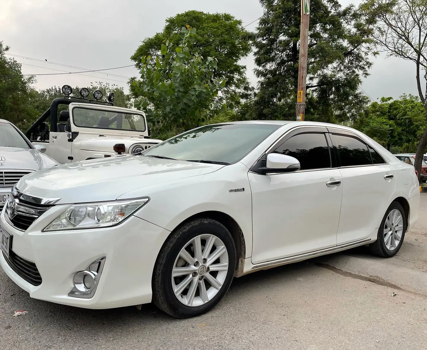 Hot Selling Second Hands Toyota Camry LE 4dr Sedan 796 miles 2021 Low Price white used car Wholesales