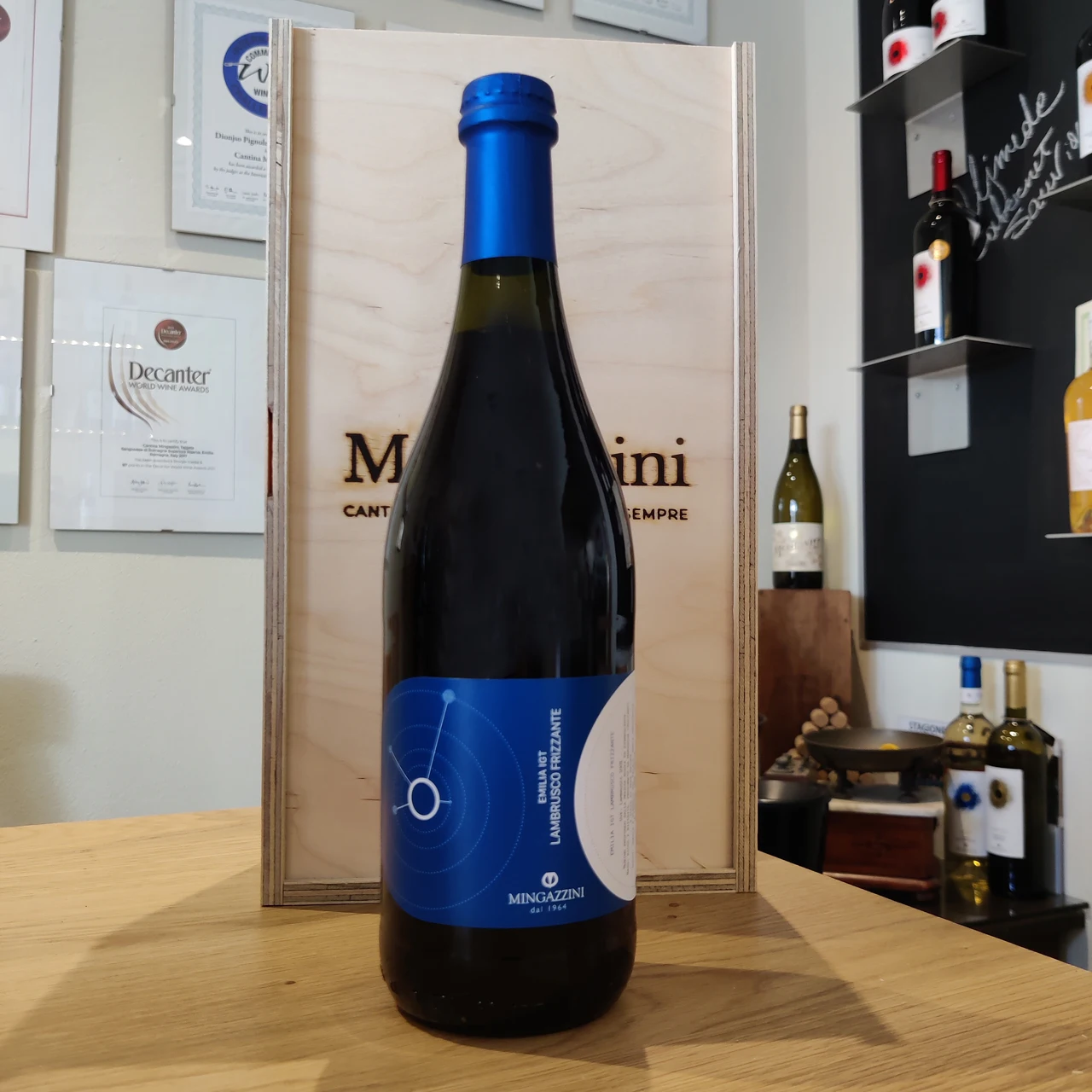 Премиум итальянское игристое красное вино Lambrusco Rosso Emilia IGT 750 мл бутылки сладкого и сухого вкуса для столового вина