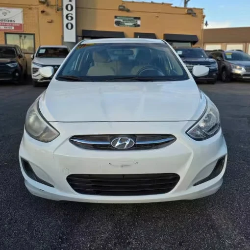 2016 Hy-undai Ac-cent