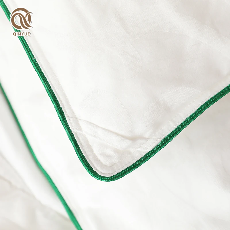 Customized Luxury Soft Wholesale King Full  Light Yellow Jacquard fabric Bamboo Corn Filling Bamboo Comforter With Piping