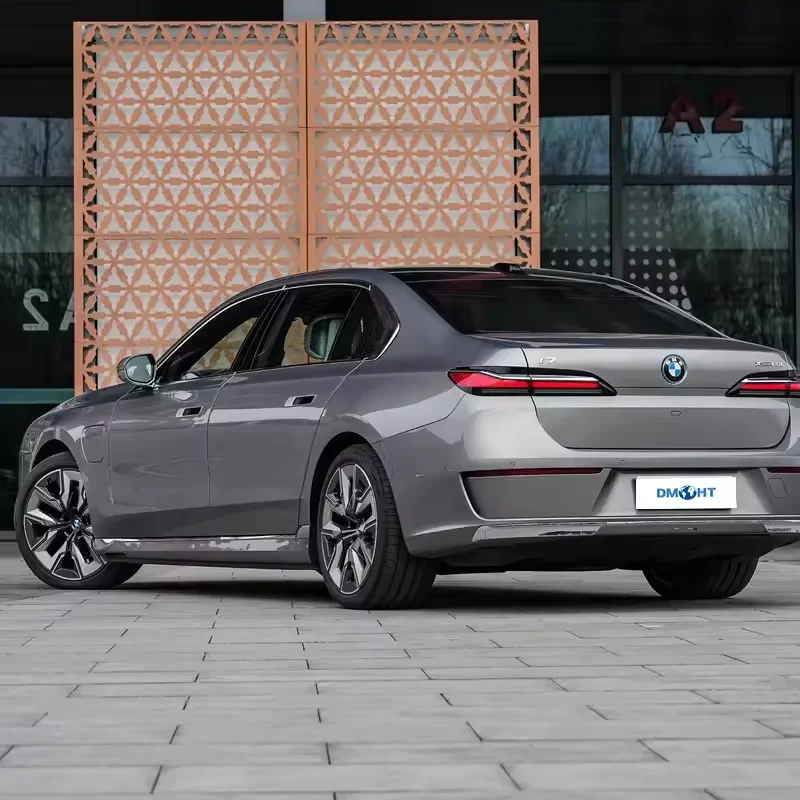 New energy vehicle for BMW i7 2023 xDrive60L luxury package car seats adult electric vehicles