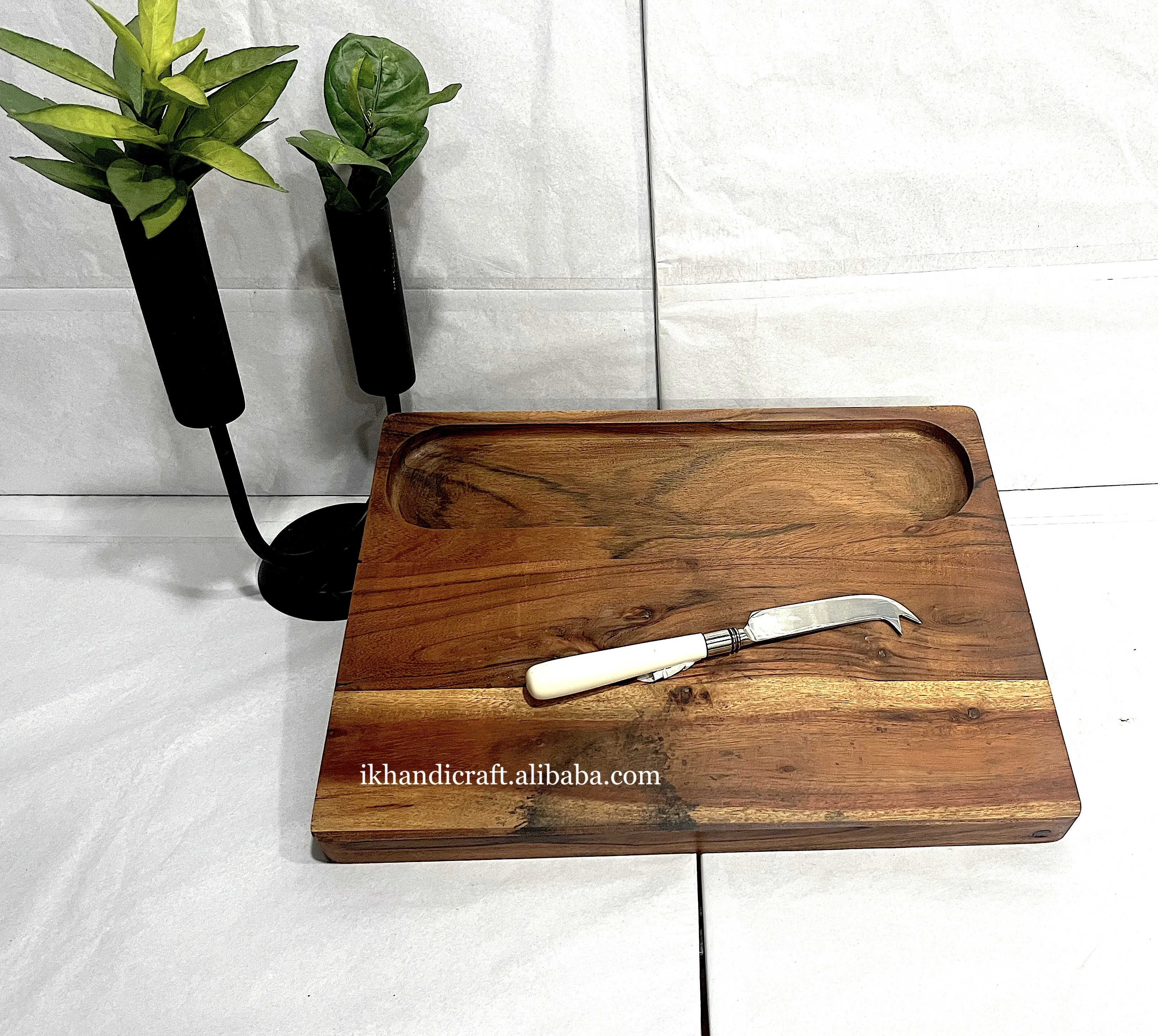 Most Selling Customise Personalised Juice Groove Kitchen and Tabletop Cheese Meat Chopping Boards for Sale Available Direct