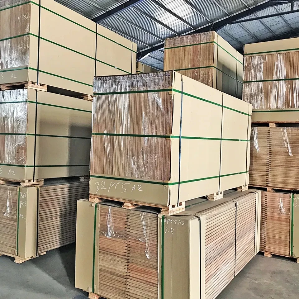 Supply Cheap price glue A 28mm container plywood water proof smooth face WPB glue double-sided decoration
