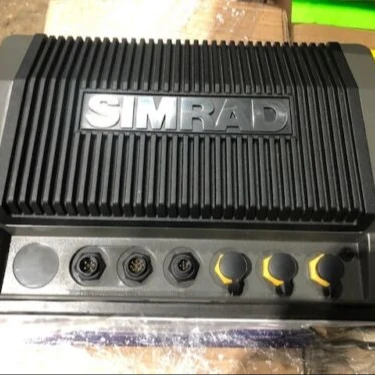 Новый многофункциональный дисплей Simrad NSS12