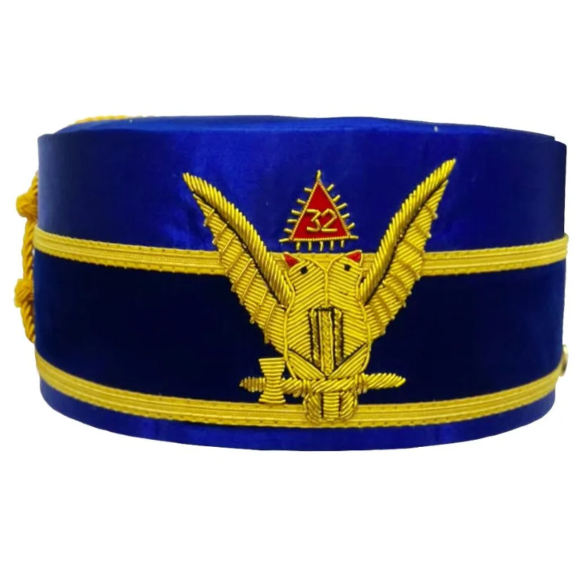 Masonic hat carrying case Round in all colors Rexene red inside of the case and with zip masonic cap case